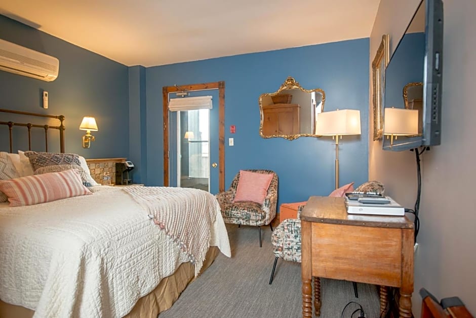 Inn at Cedar Crossing