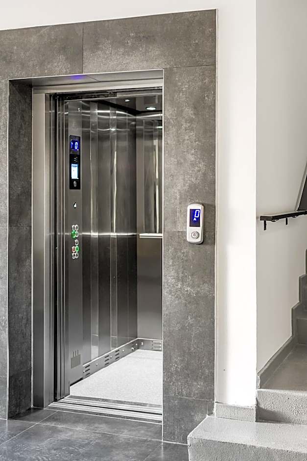 G Suites Luxury Rentals