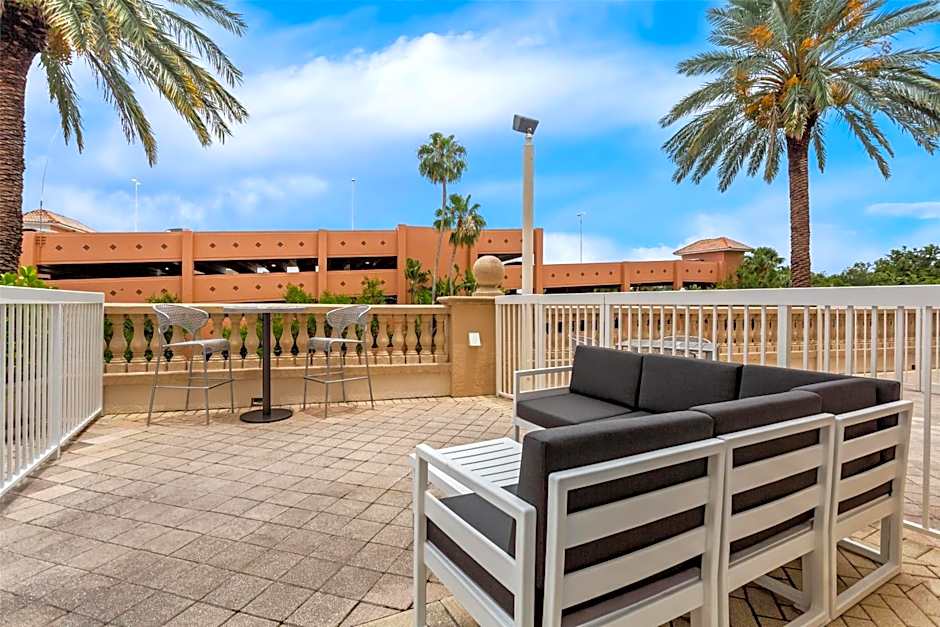 Hampton Inn By Hilton & Suites St. Petersburg/Downtown