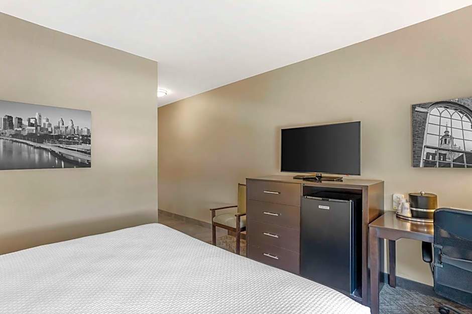 Best Western Plus Philadelphia-Pennsauken Hotel