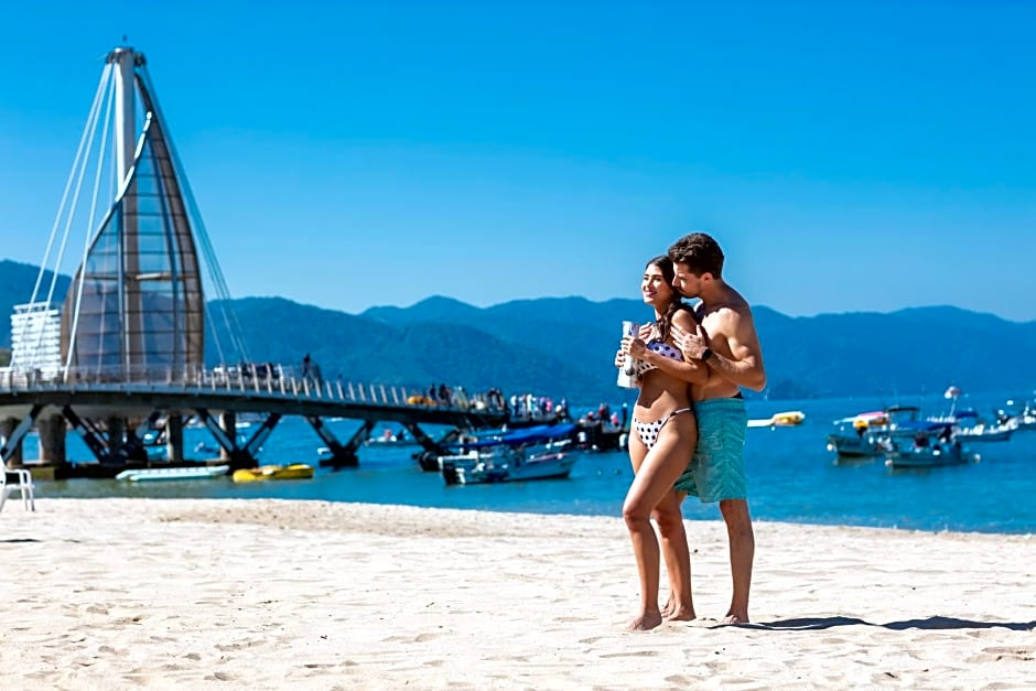Playa Los Arcos