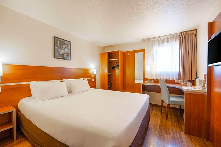 Comfort Hotel Aeroport Lyon St Exupery