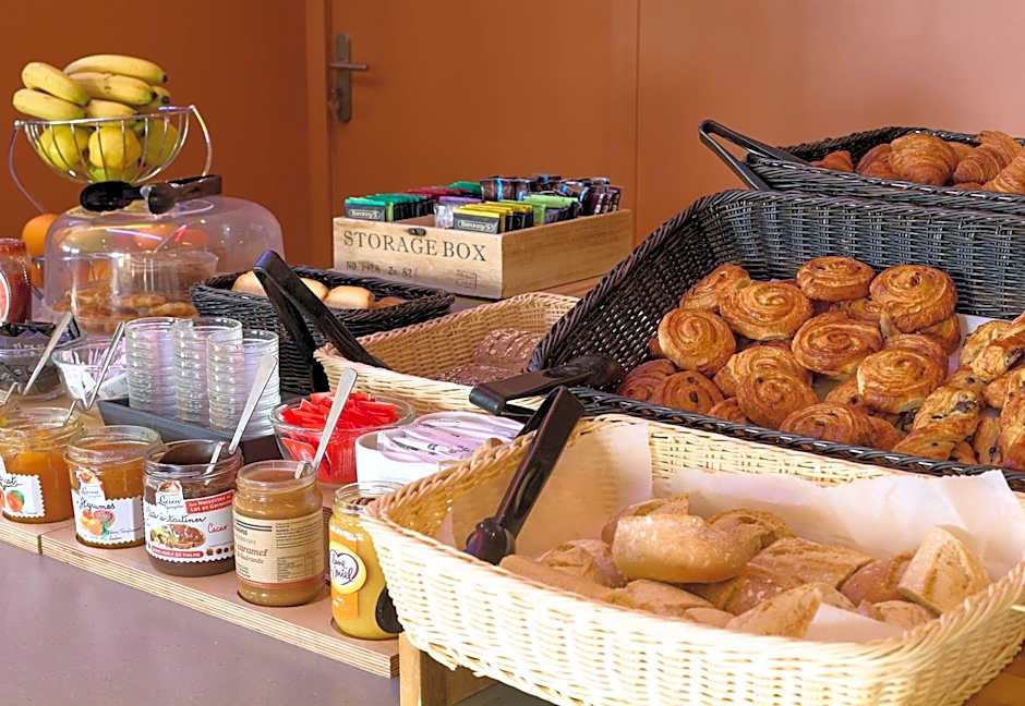 B&B HOTEL Saint-Witz Roissy