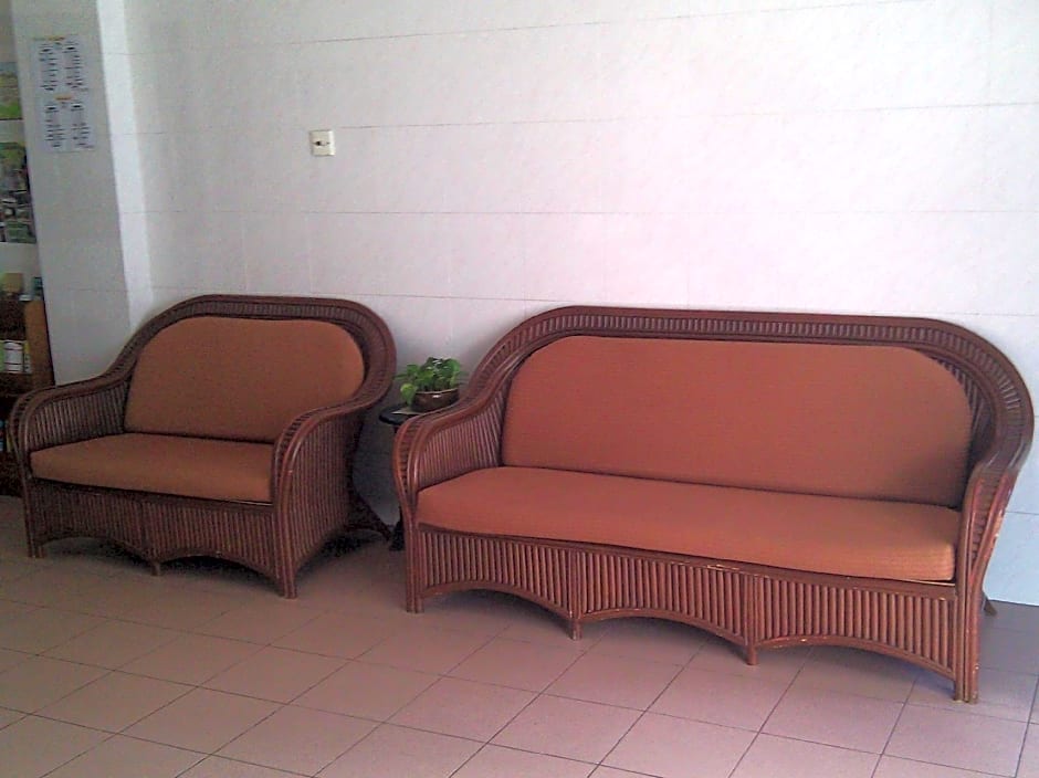 Wah May Hotel