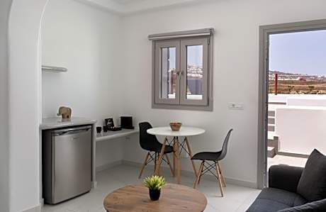 Elegant Suite with Hot Tub