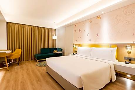 Standard King Room - High Floor