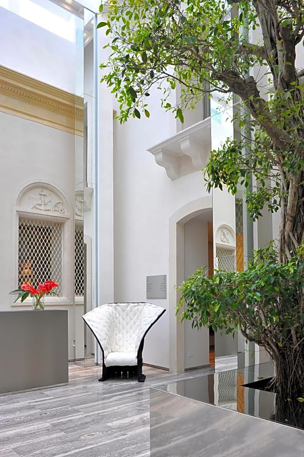Hotel Romano House