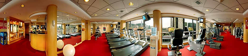 Sheraton Hong Kong Hotel And Towers