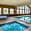 Comfort Suites near Robins Air Force Base