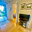 Charming 1 Bedroom Beach Condo Prime Location Great Value