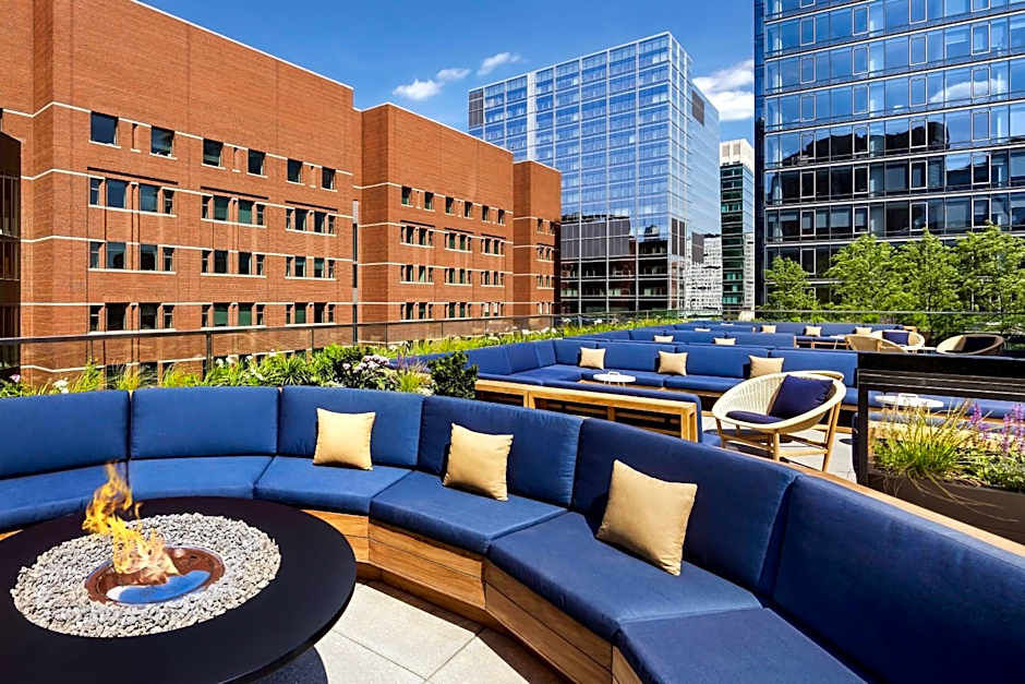 The Envoy Hotel, Autograph Collection by Marriott