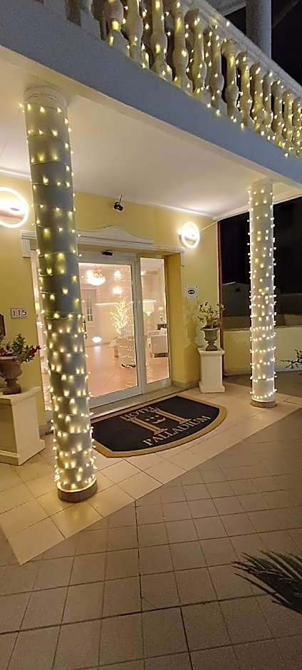 Hotel Palladium