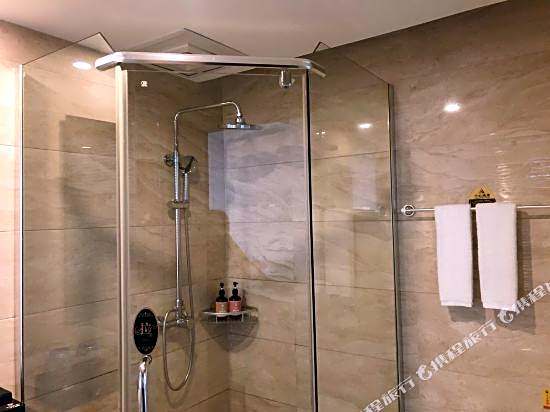 Radisson Blu Hotel (Beilun Huashan Road)