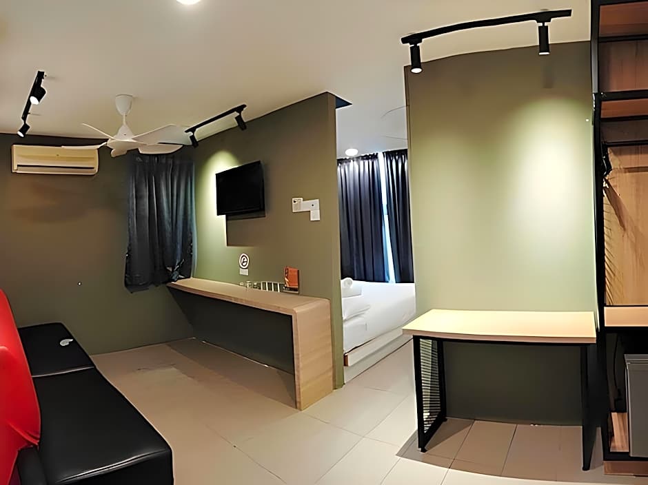 Smile hotel C180 Cheras Selatan