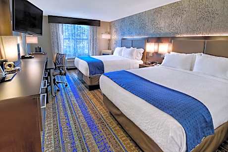 2 Queen Beds Standard Comm Access