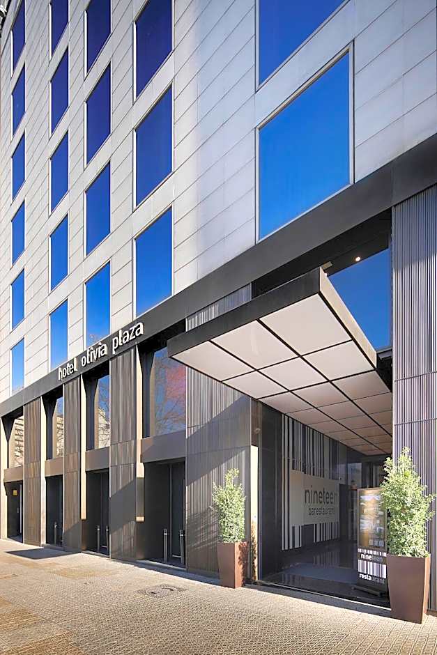 Olivia Plaza Hotel