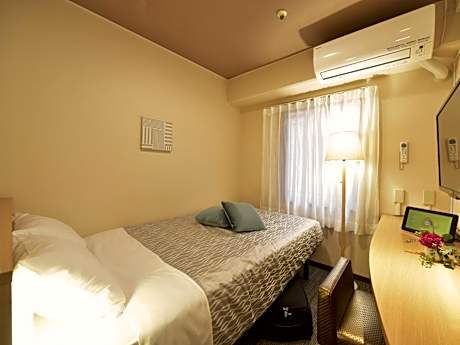 Single Room - Non-Smoking