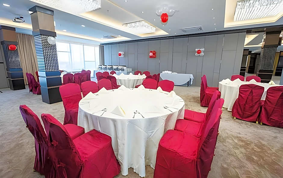 Lintas Platinum Hotel