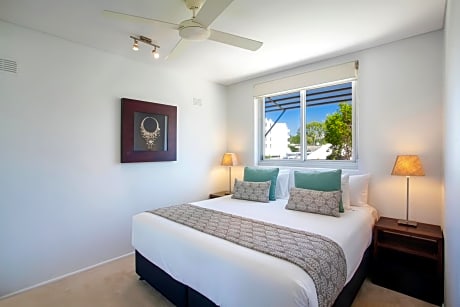 Three-Bedroom Apartment - Hastings Street View