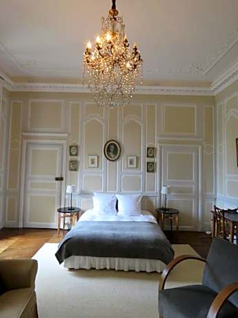 Junior Suite with Garden View