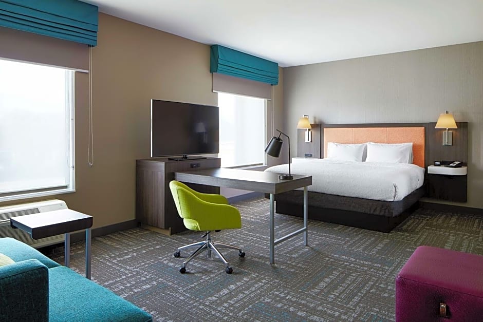 Hampton Inn By Hilton & Suites Chicago/Waukegan, IL