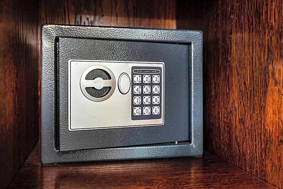 Garni Hotel Royal Crown