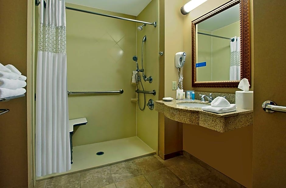 Hampton Inn By Hilton & Suites Madisonville