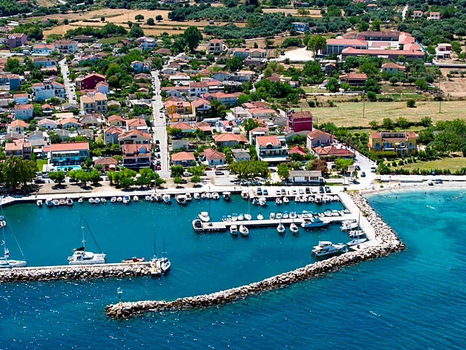 Filalithis Studios & Apartments