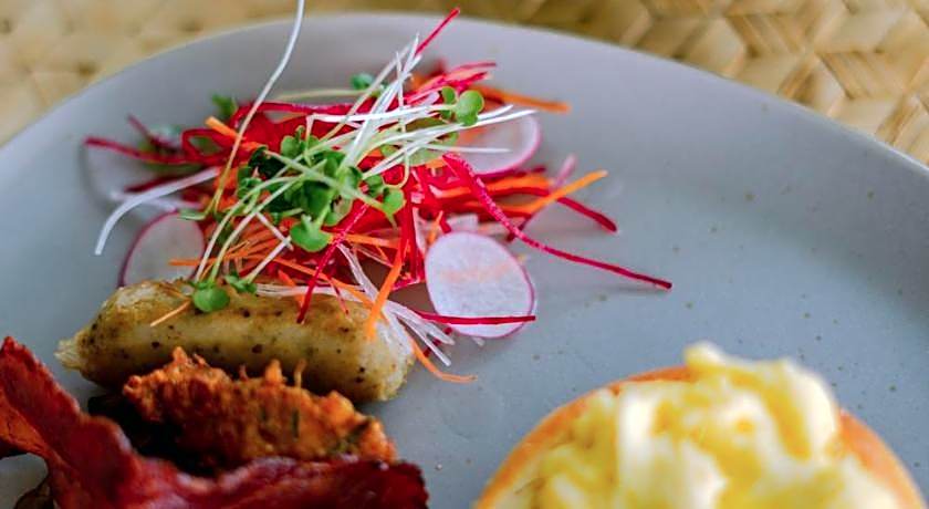 Sumitra Luxury Villas & Resort by Pramana