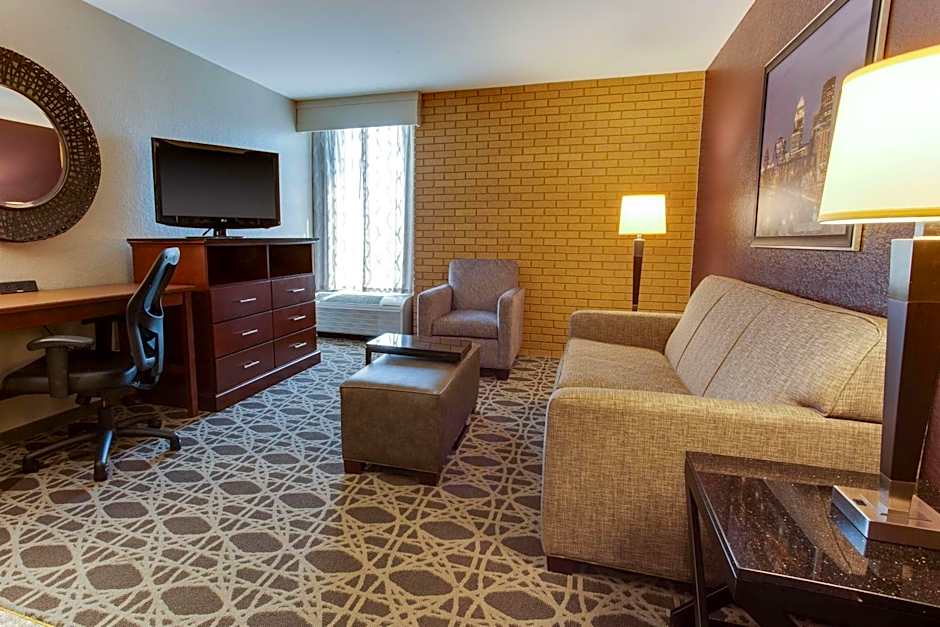 Drury Inn & Suites Louisville