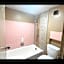 Hallmark Inn By OYO Fort Wayne