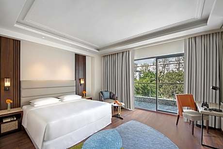 King Room with Balcony