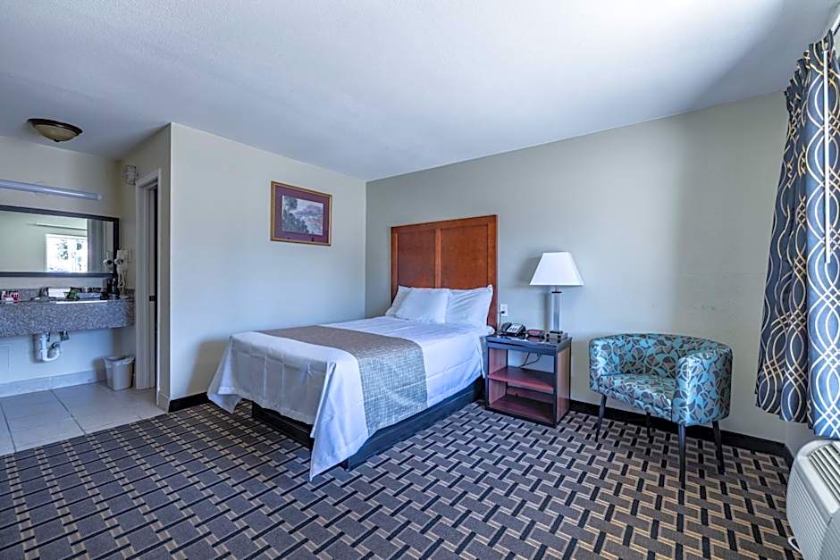 Travelodge by Wyndham Jackson I-40 Exit 82