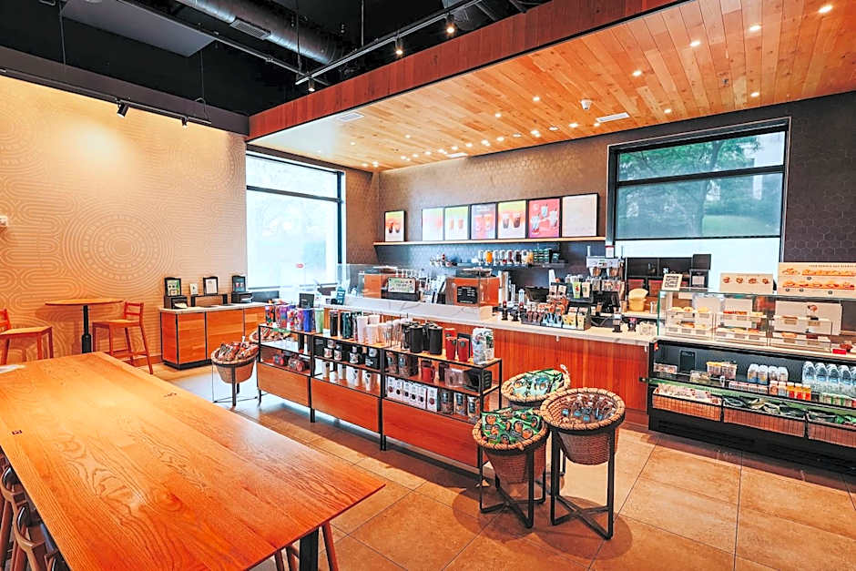 DoubleTree By Hilton Guest Suites & Conf. Center Chicago Downers Grove