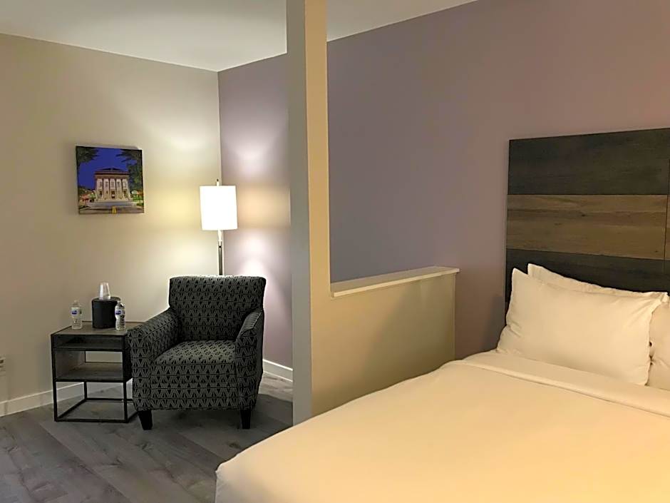 HoM A Trademark Collection Hotel
