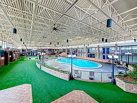 Stayable Suites Jax West