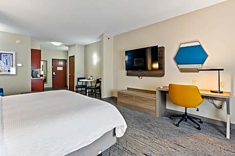 King Suite with Sofa Bed