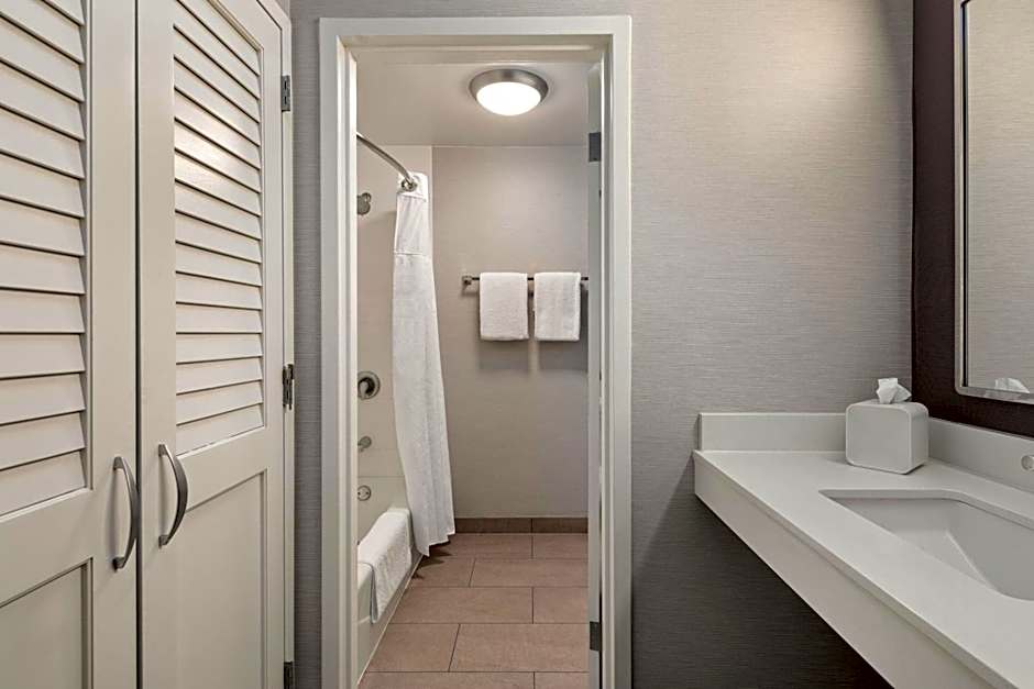 Courtyard By Marriott Chicago Waukegan/Gurnee