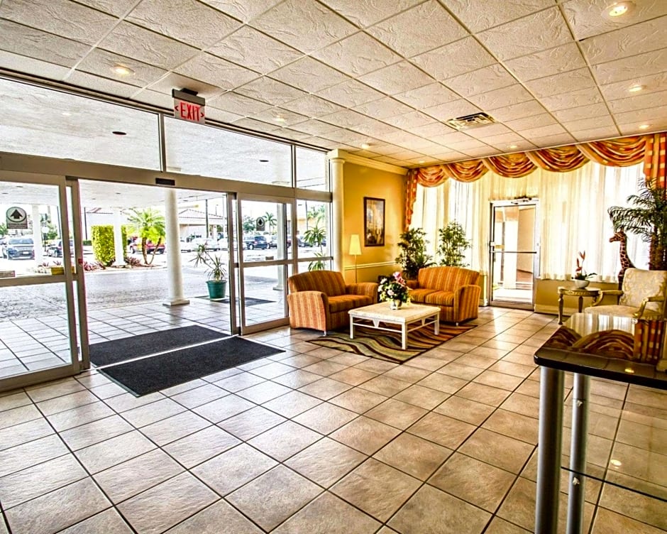 Econo Lodge Port Canaveral Area