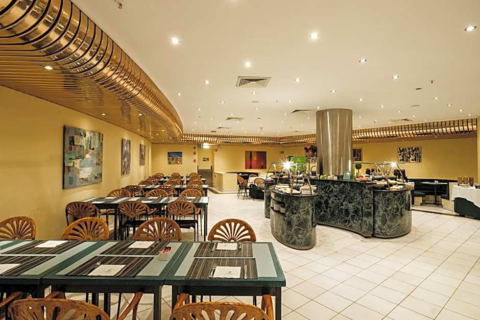 Holiday Inn Lisbon-Continental By IHG