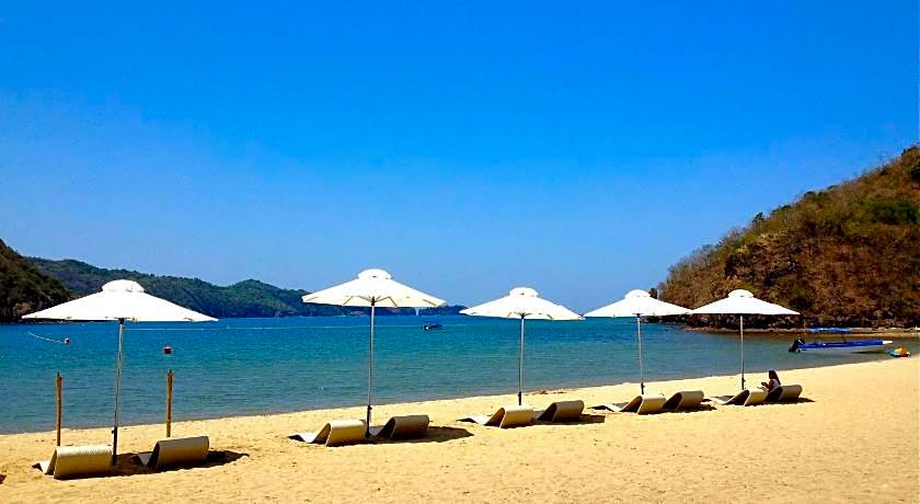 RedDoorz @ Sukitel Budget Hotel Nasugbu