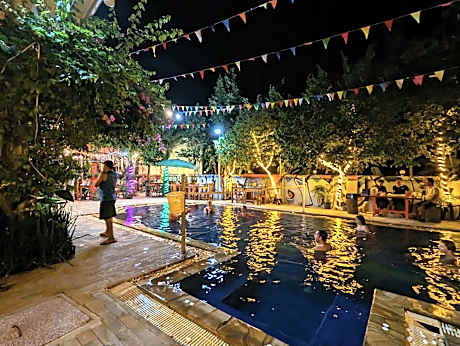 Blue Diamond Hostel