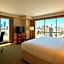 LIC Manhattan View Hotel