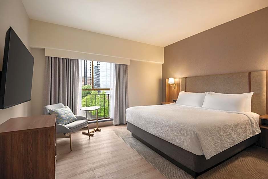 Holiday Inn & Suites Vancouver Downtown By IHG
