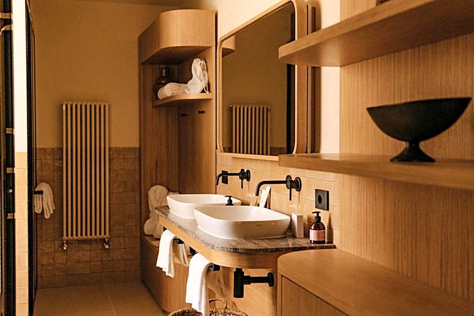 Aethos Hotel Saragano