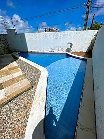 Melon Flat apt suite