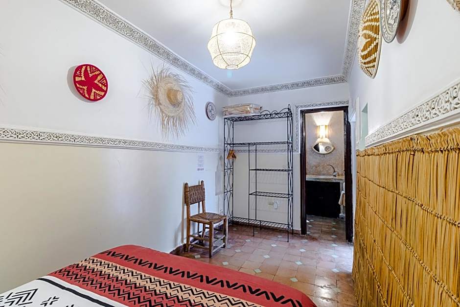 Riad Davina