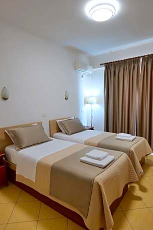 Twin Room with Sea View