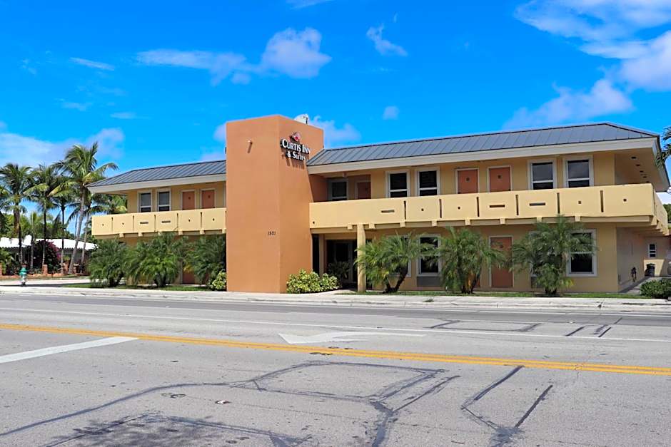 Curtis Inn & Suites
