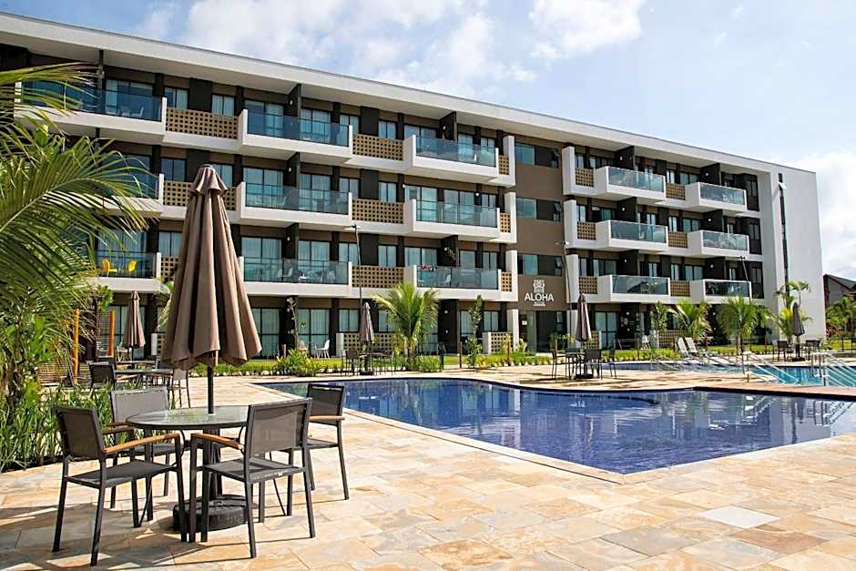 Charmoso Estúdio em Muro Alto com Vista para piscina